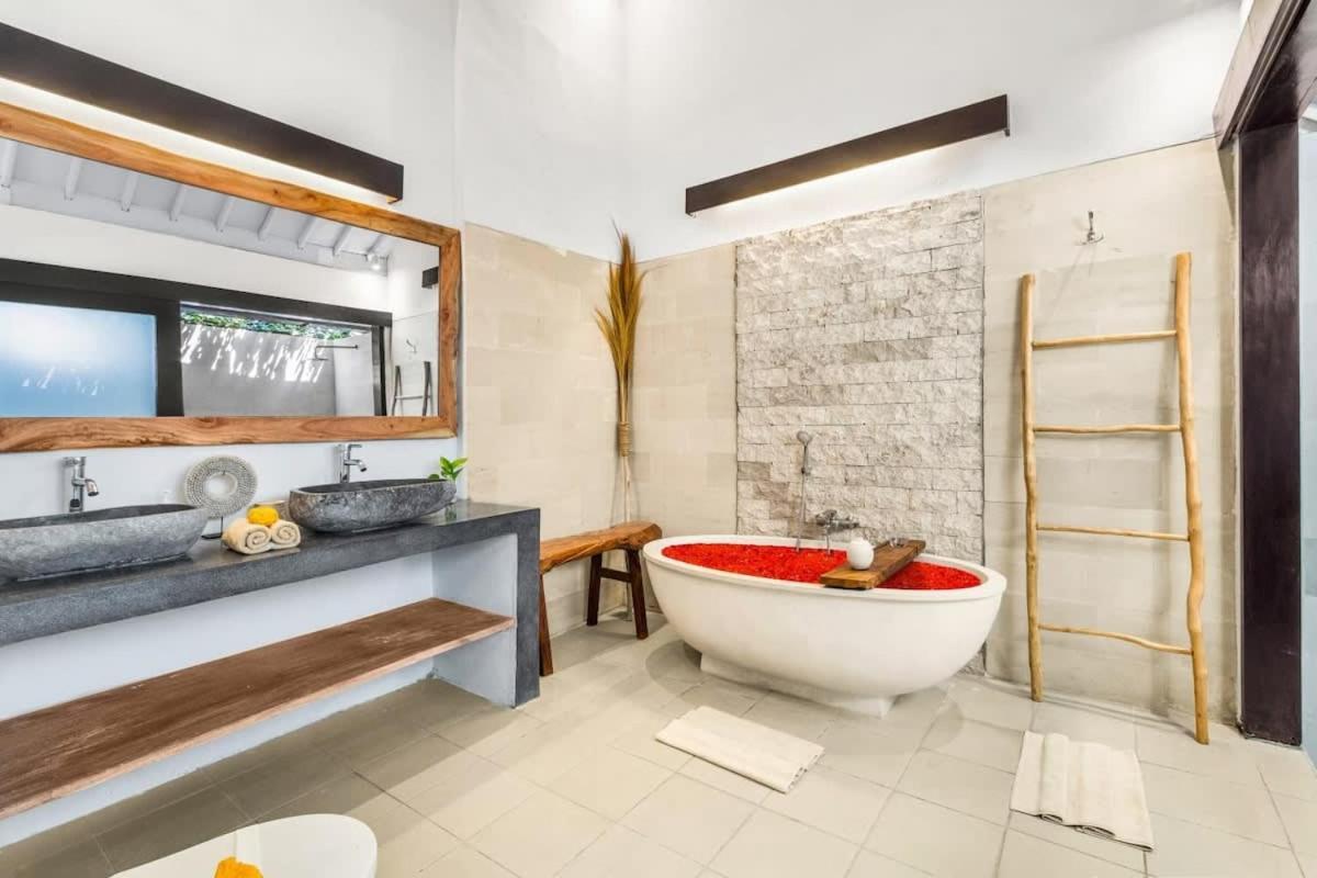 סמיניאק Villa New York - 4 Bdr Pool Luxury Villa, Next To The Forge Bali מראה חיצוני תמונה